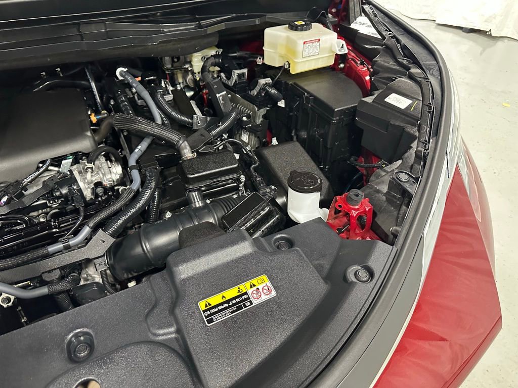 Used 2025 Toyota Sienna LE image 70