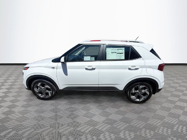 New 2026 Hyundai Venue SEL FWD image 4