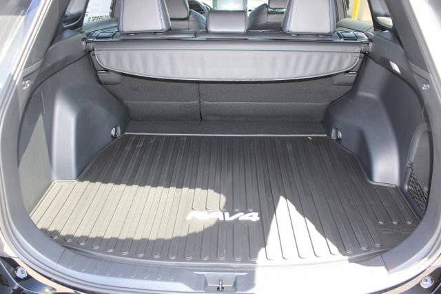 Used 2024 Toyota RAV4 XSE w/ Weather Package AWD/4WD image 8