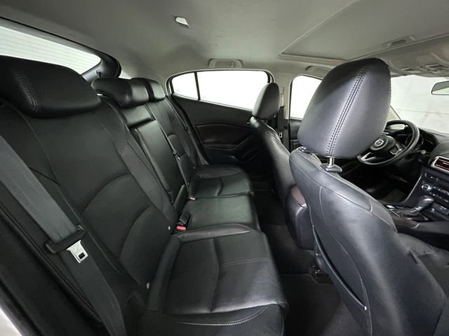 Used 2018 MAZDA MAZDA3 Grand Touring FWD image 17