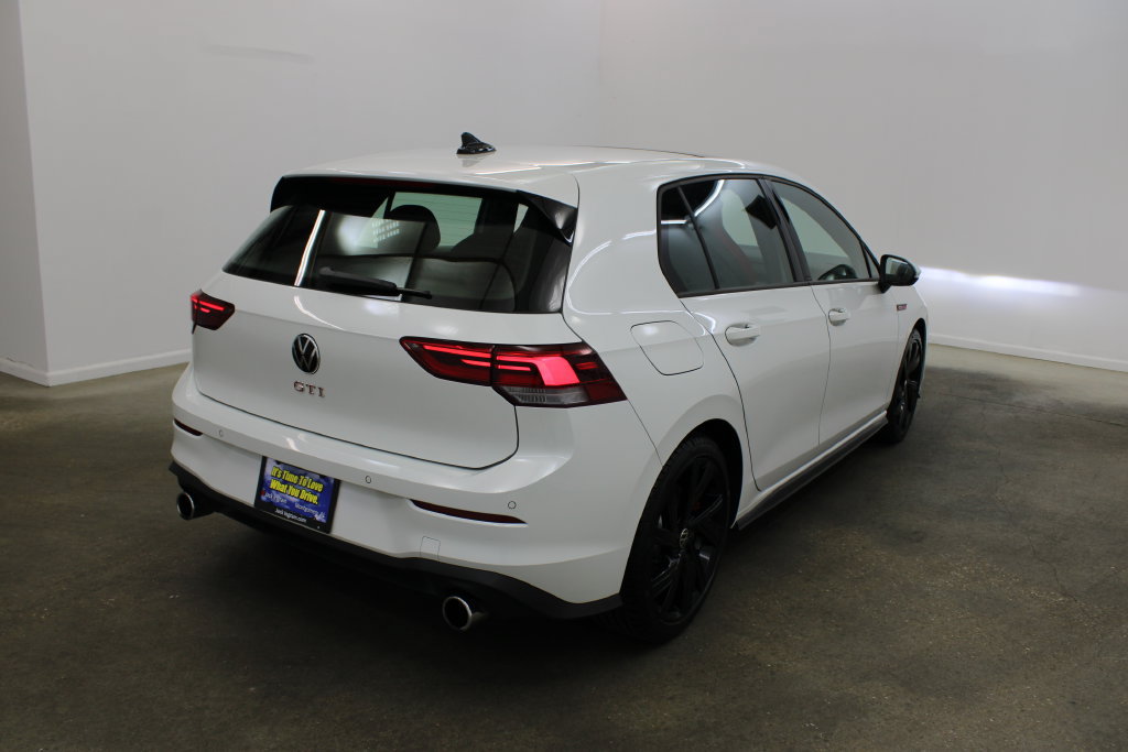 Certified 2023 Volkswagen GTI SE FWD image 5