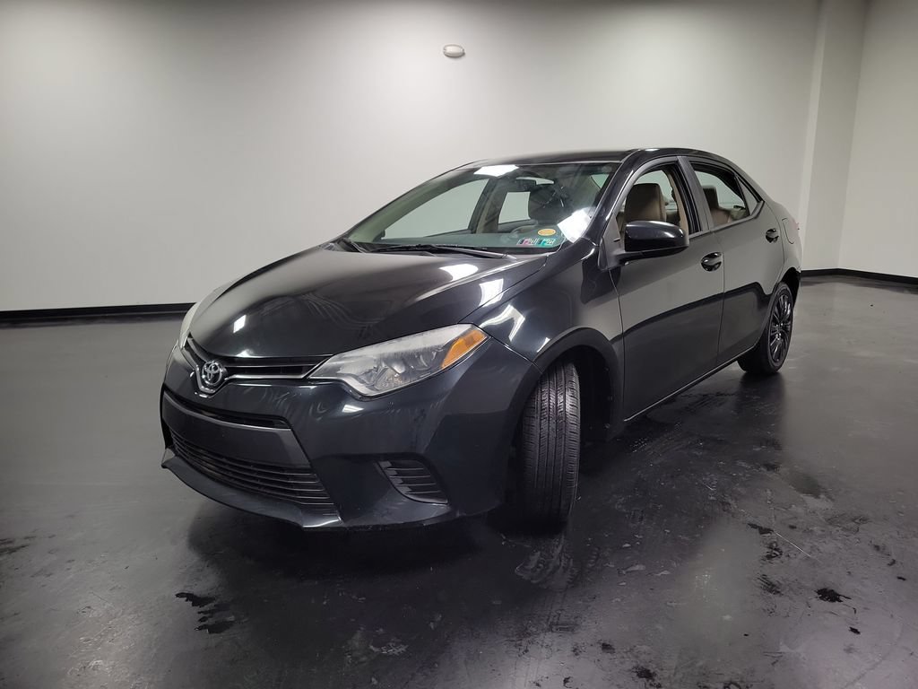 Used 2016 Toyota Corolla LE FWD image 4