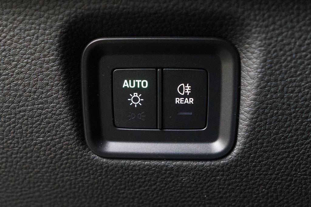 New 2025 Porsche Cayenne Coupe image 23