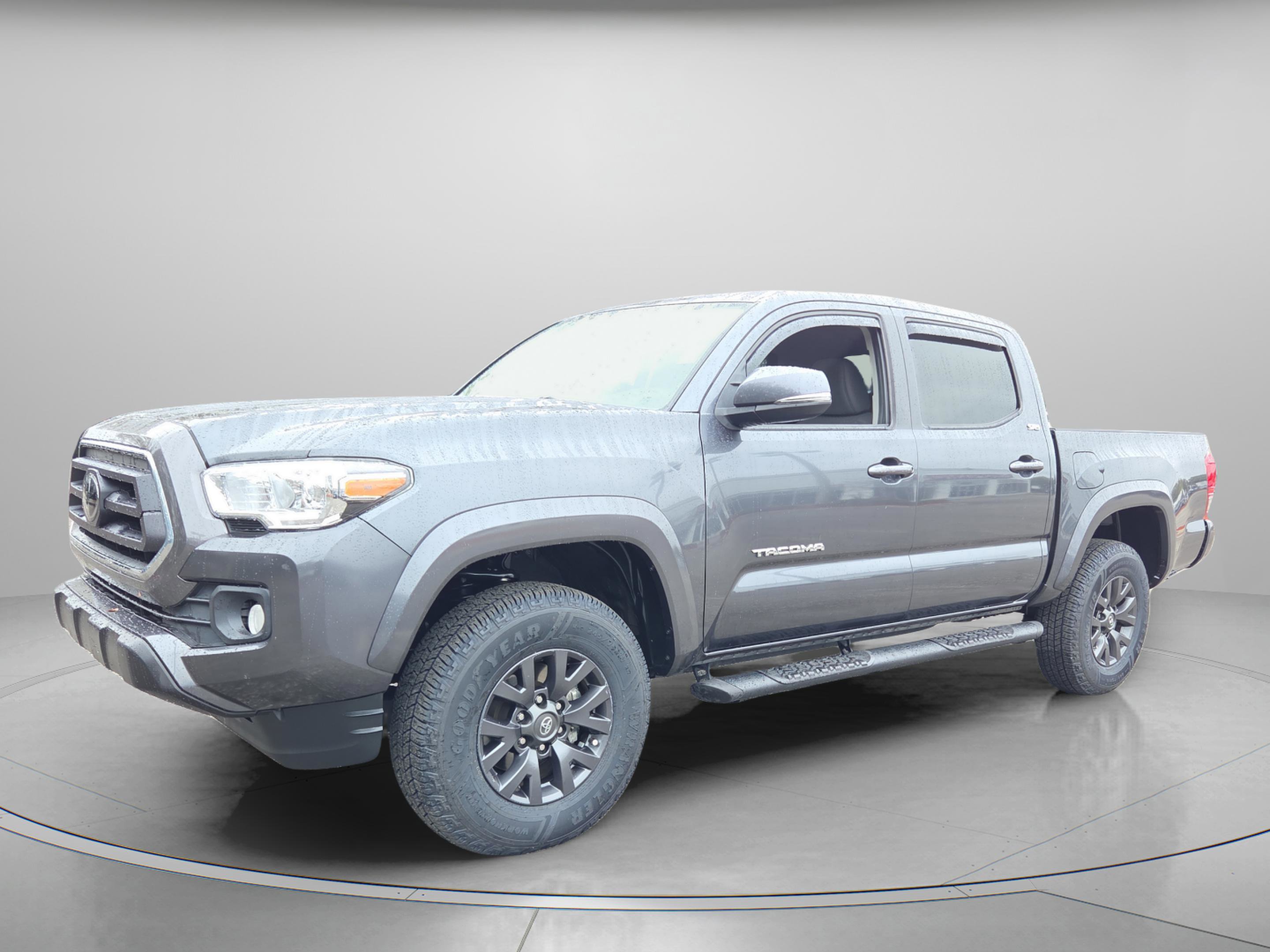 Used 2022 Toyota Tacoma SR5 image 3