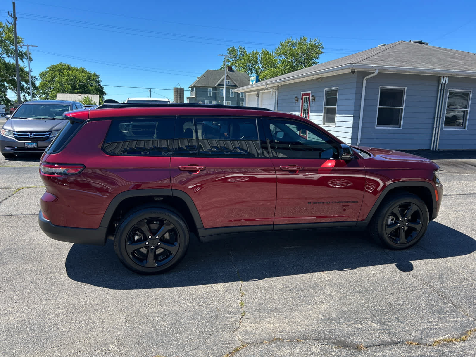 Used 2023 Jeep Grand Cherokee L Limited w/ Luxury Tech Group II AWD/4WD image 4