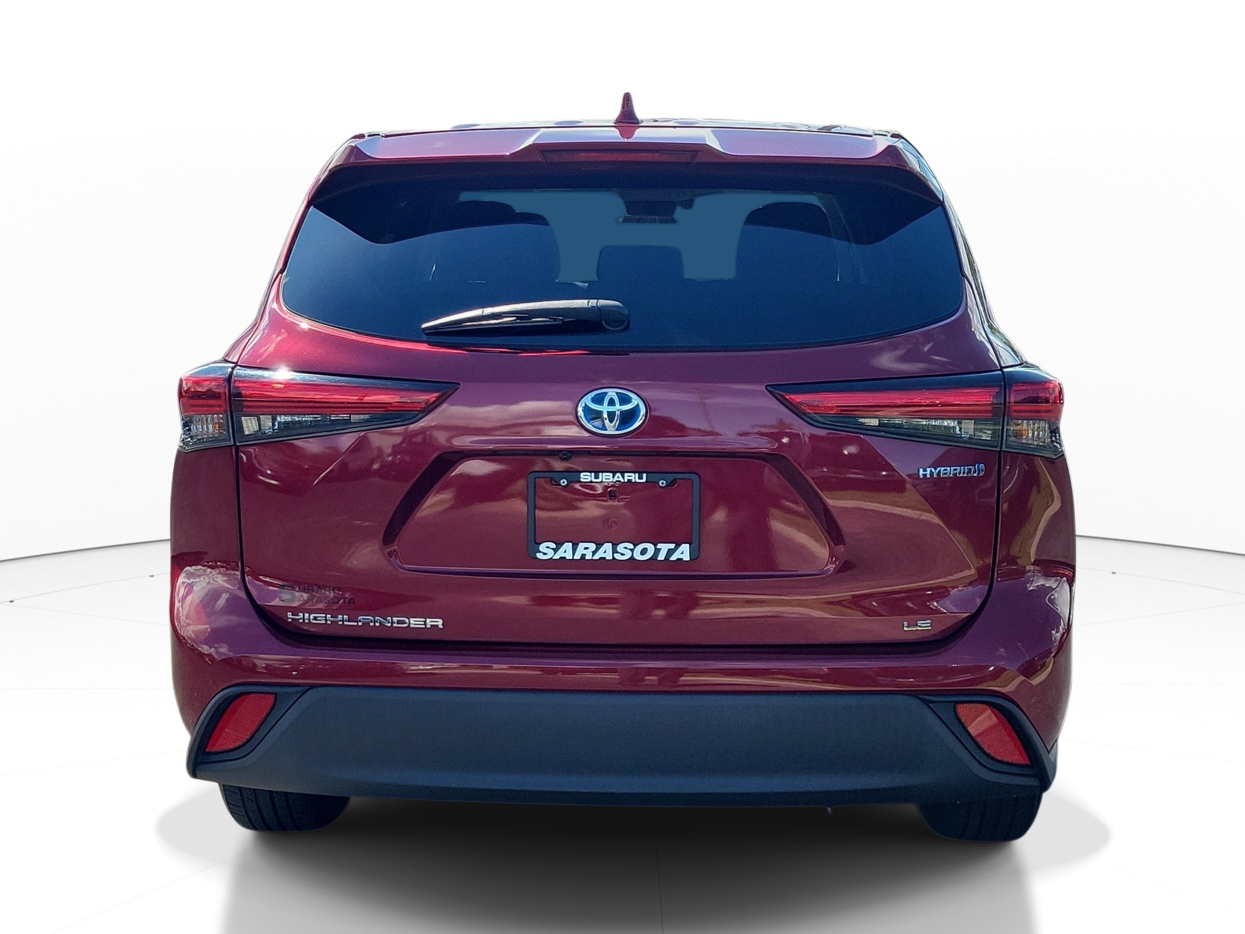Used 2020 Toyota Highlander LE FWD image 5
