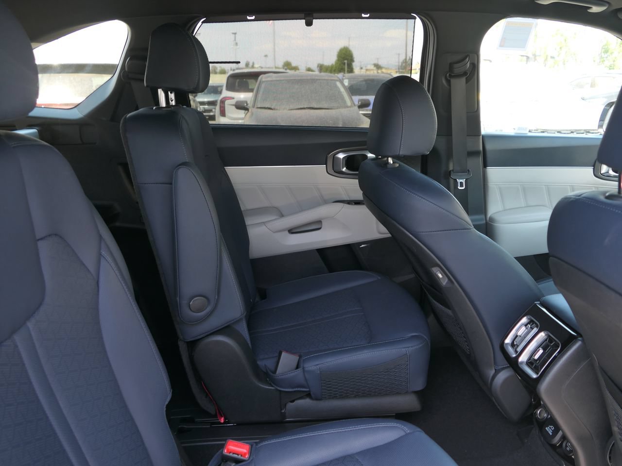 Used 2023 Kia Sorento SX Prestige AWD/4WD image 26