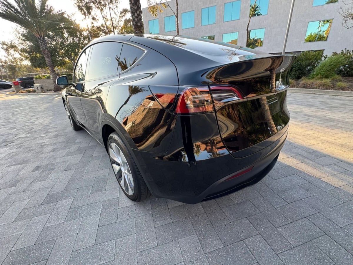 Used 2023 Tesla Model Y Long Range AWD/4WD image 7