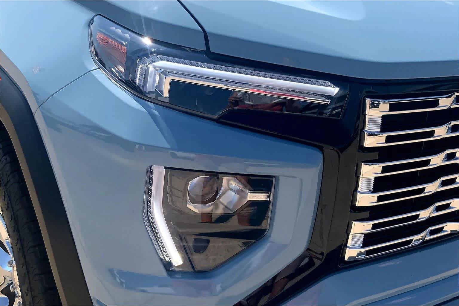 Certified 2025 GMC Canyon Denali AWD/4WD image 27