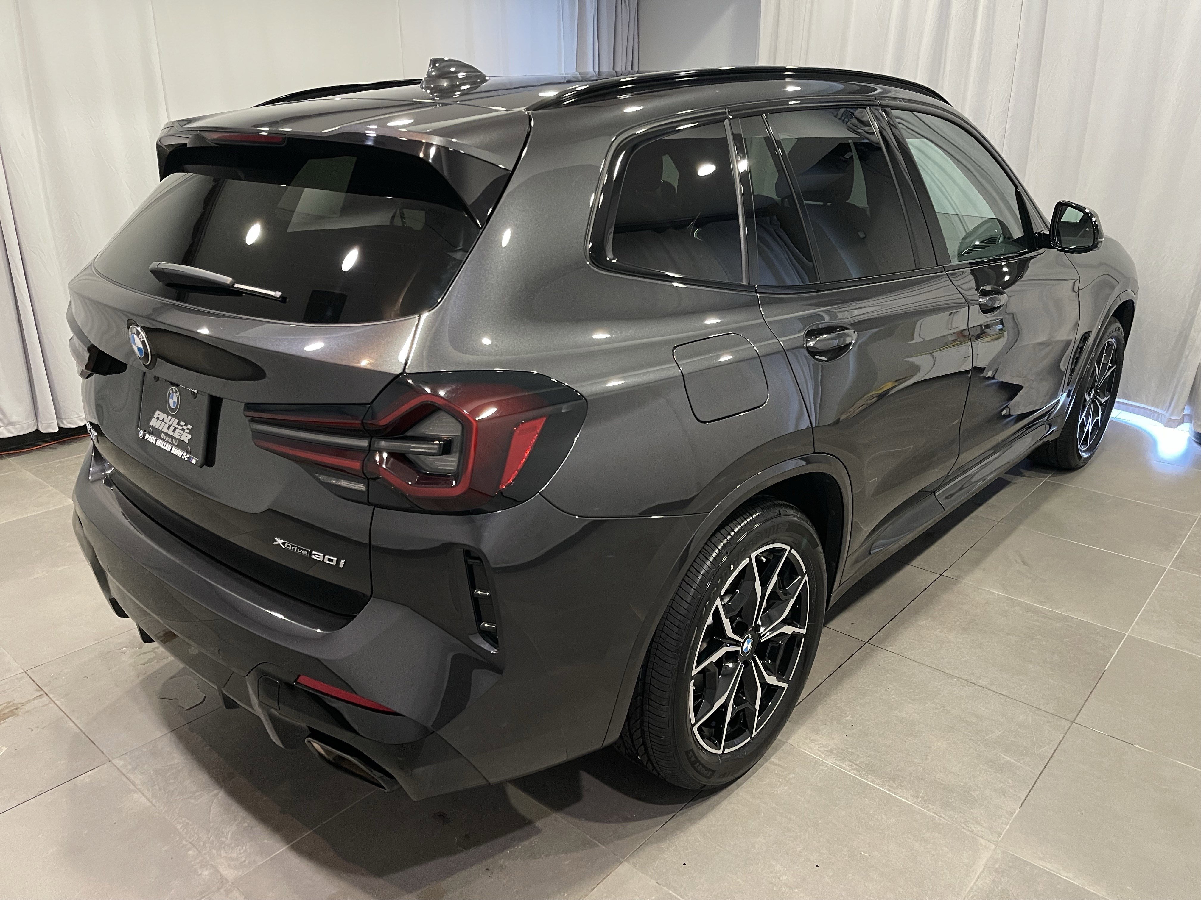 Certified 2024 BMW X3 xDrive30i w/ Premium Package image 6