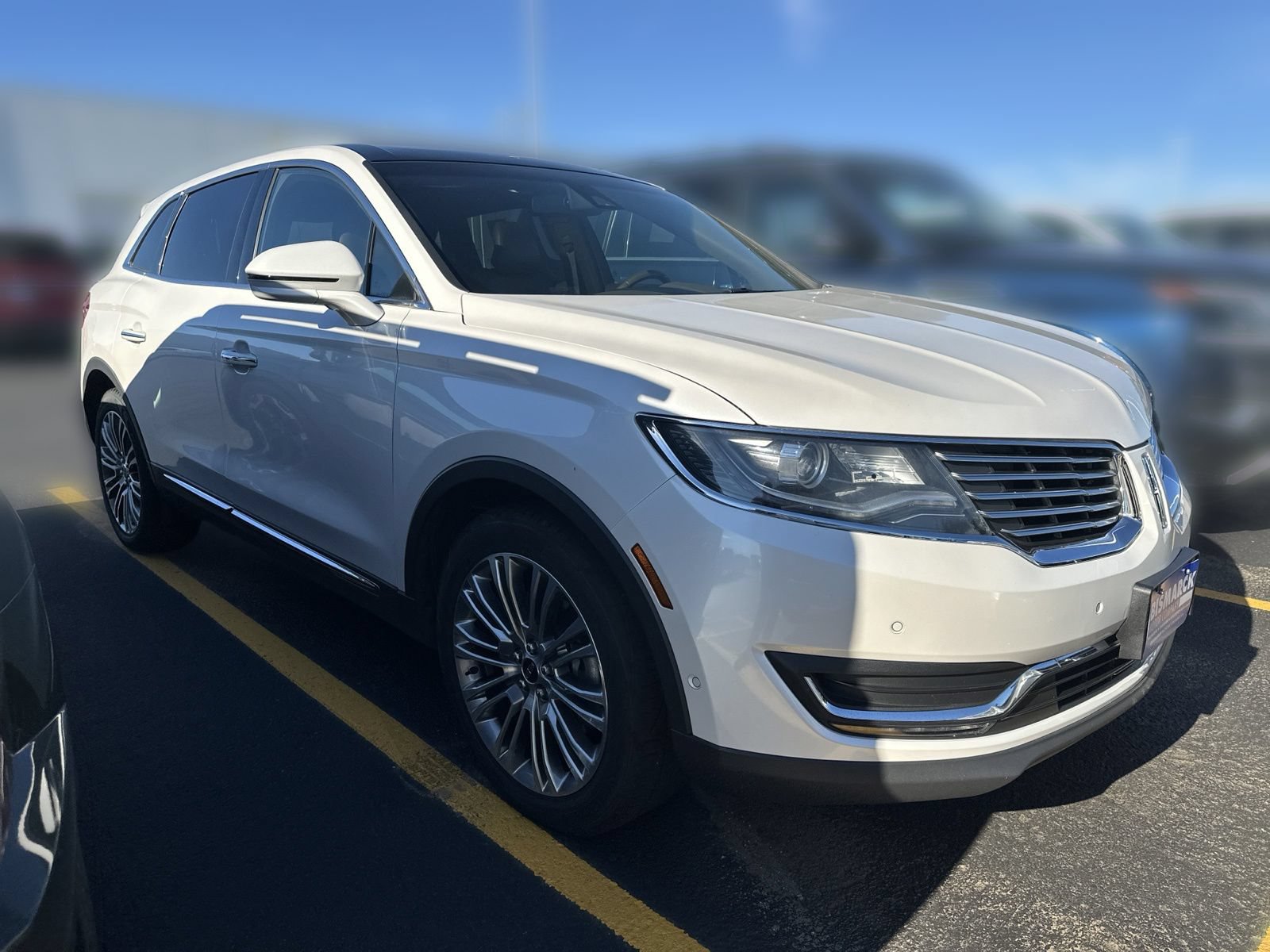 Used 2016 Lincoln MKX Reserve w/ Technology Package AWD/4WD image 2
