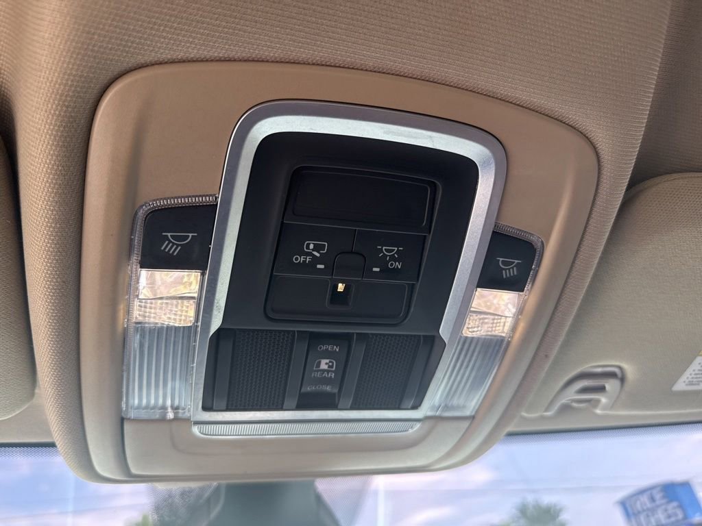 Used 2021 RAM 2500 Laramie AWD/4WD image 30