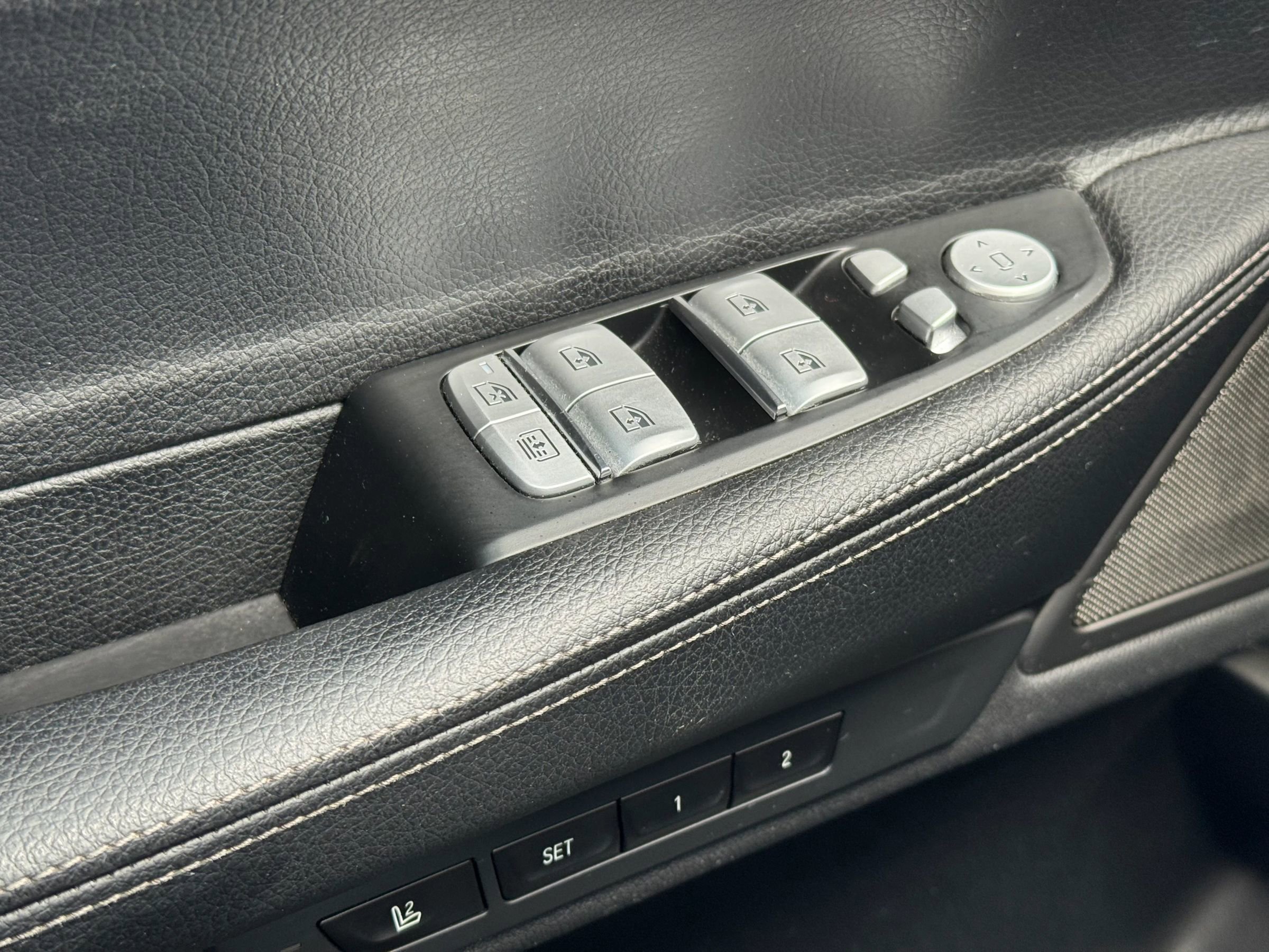 Used 2020 BMW 740i image 28