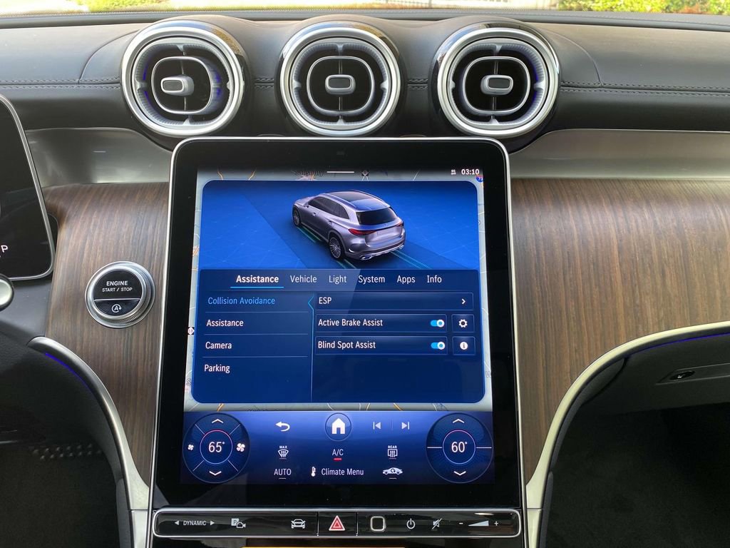 Certified 2025 Mercedes-Benz GLC 300 4MATIC image 35