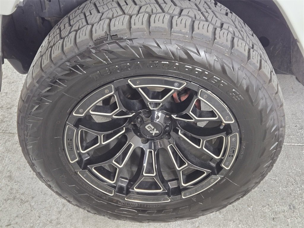 Used 2018 Jeep Wrangler Unlimited Sahara w/ Connectivity Group image 11