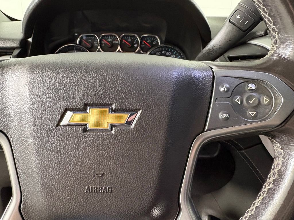 Used 2018 Chevrolet Suburban LT image 21