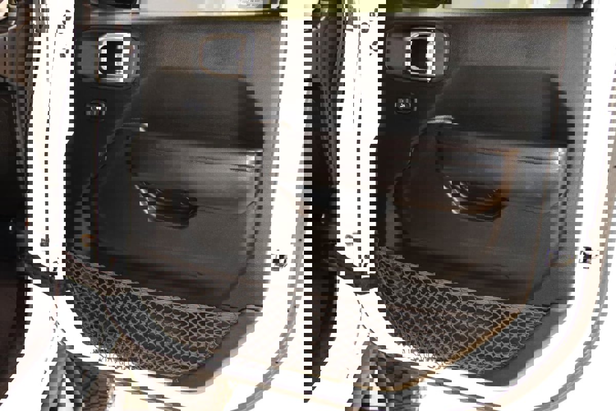 Used 2020 Jeep Wrangler Unlimited Sport image 59