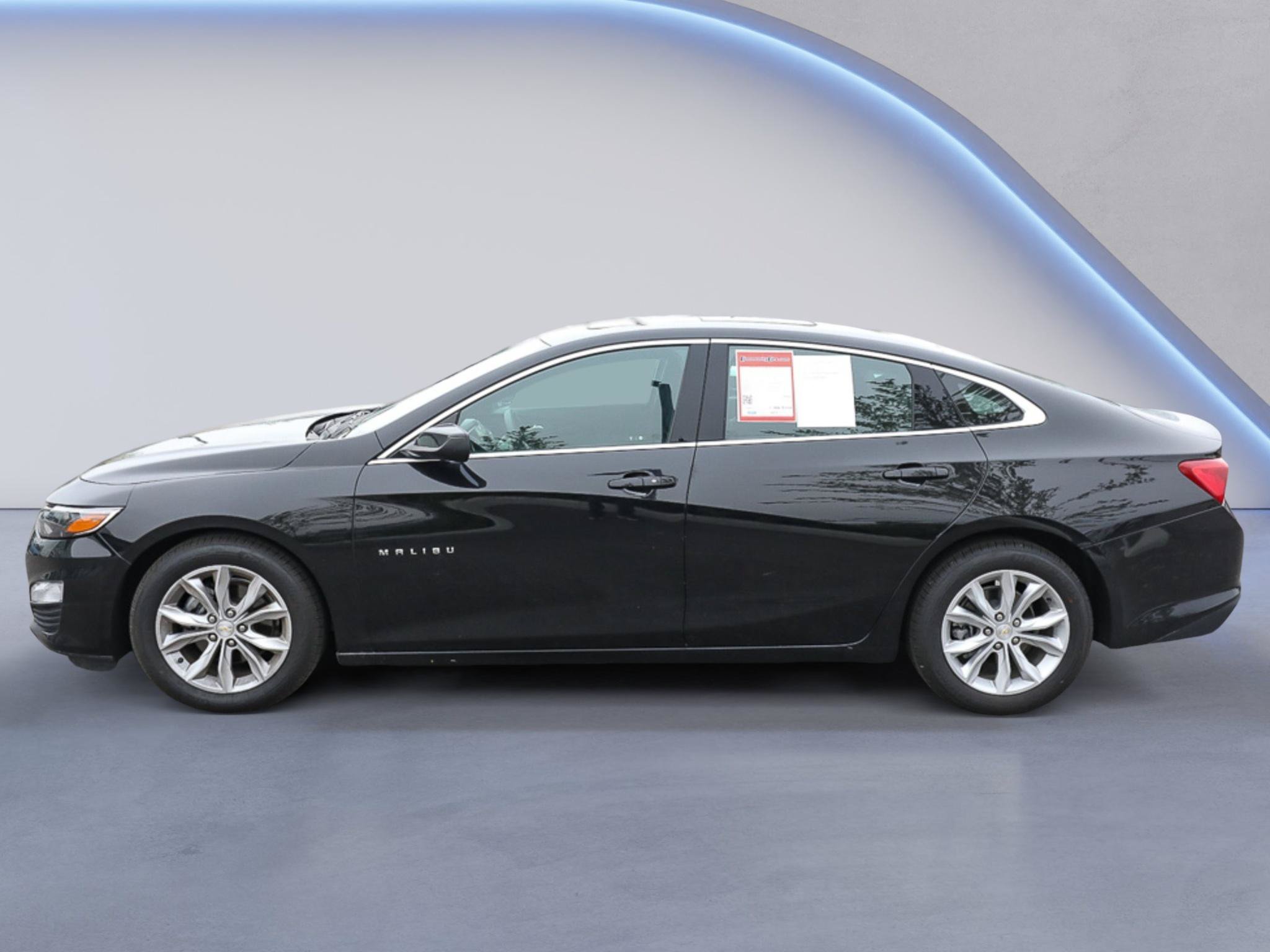 Used 2024 Chevrolet Malibu LT FWD image 3
