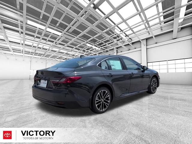 Used 2026 Toyota Camry XLE AWD/4WD video 3