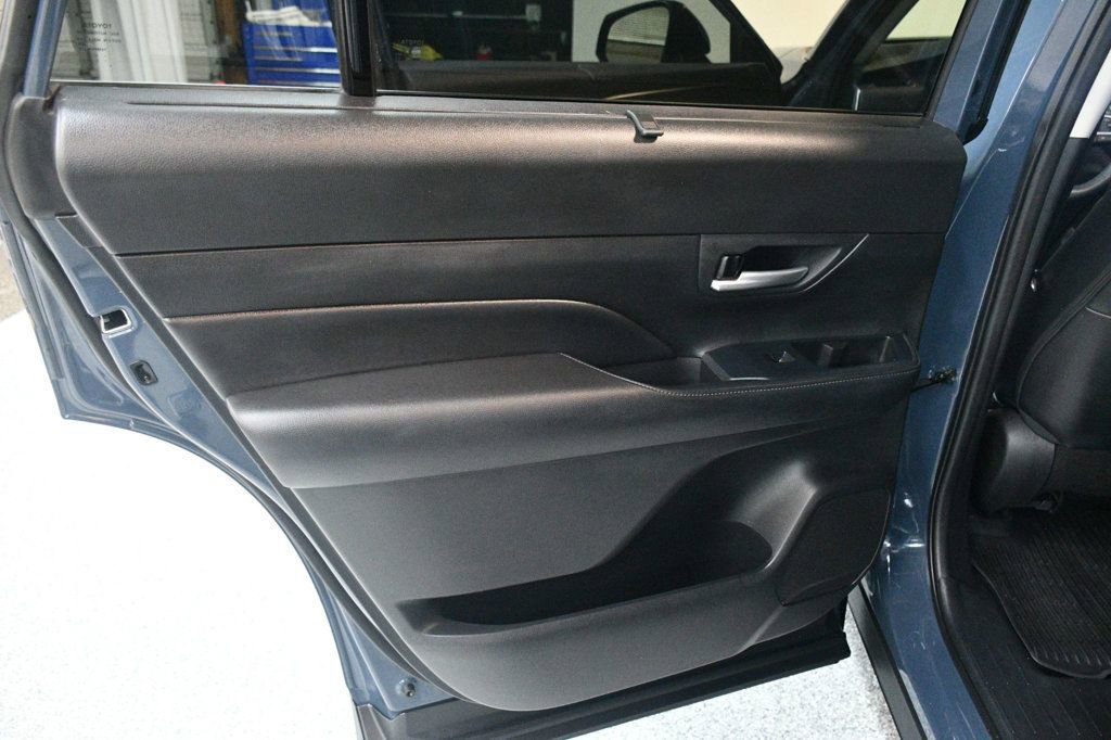 Used 2024 Toyota Grand Highlander AWD Hybrid image 24