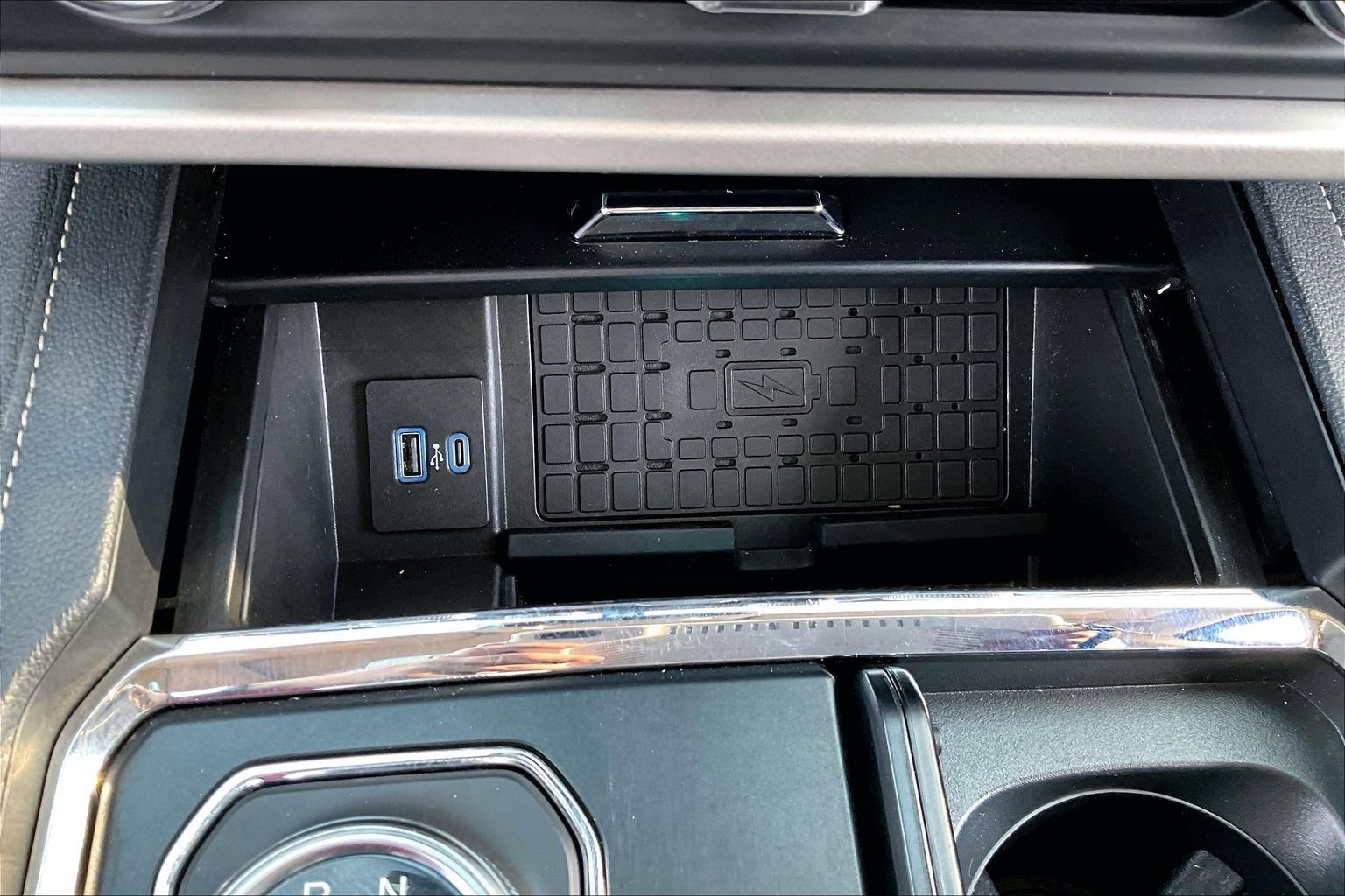 Used 2022 Ford Expedition Max XLT image 26