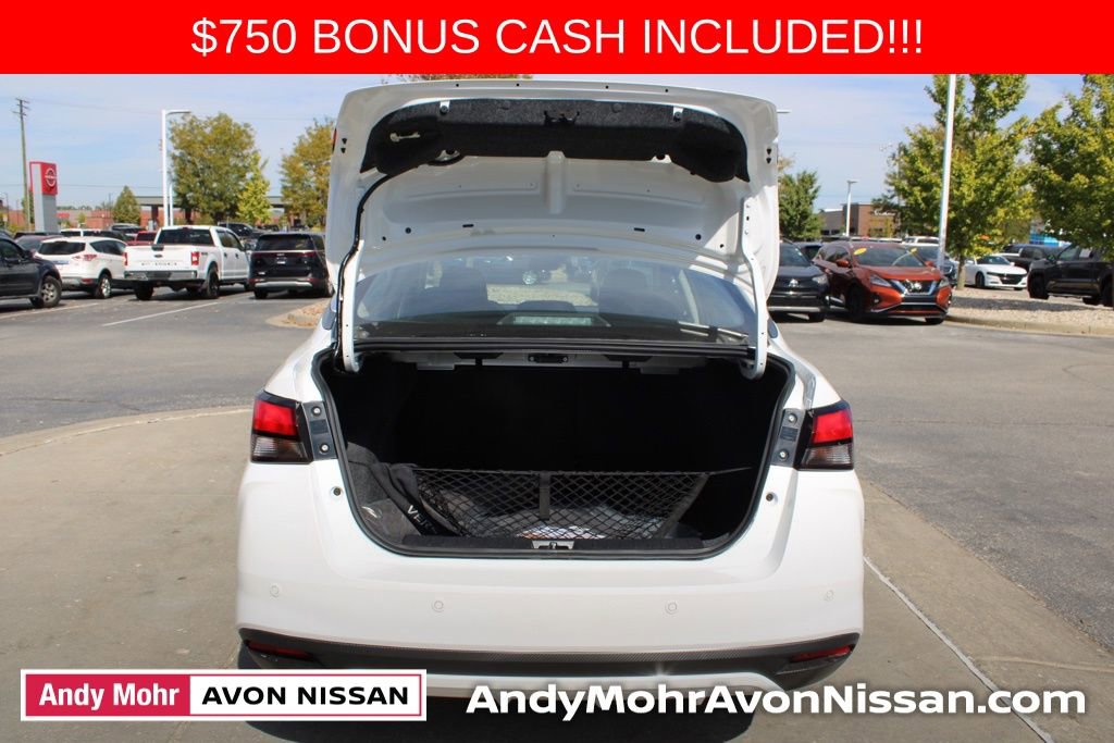 New 2025 Nissan Versa SV w/ Trunk Package FWD image 5
