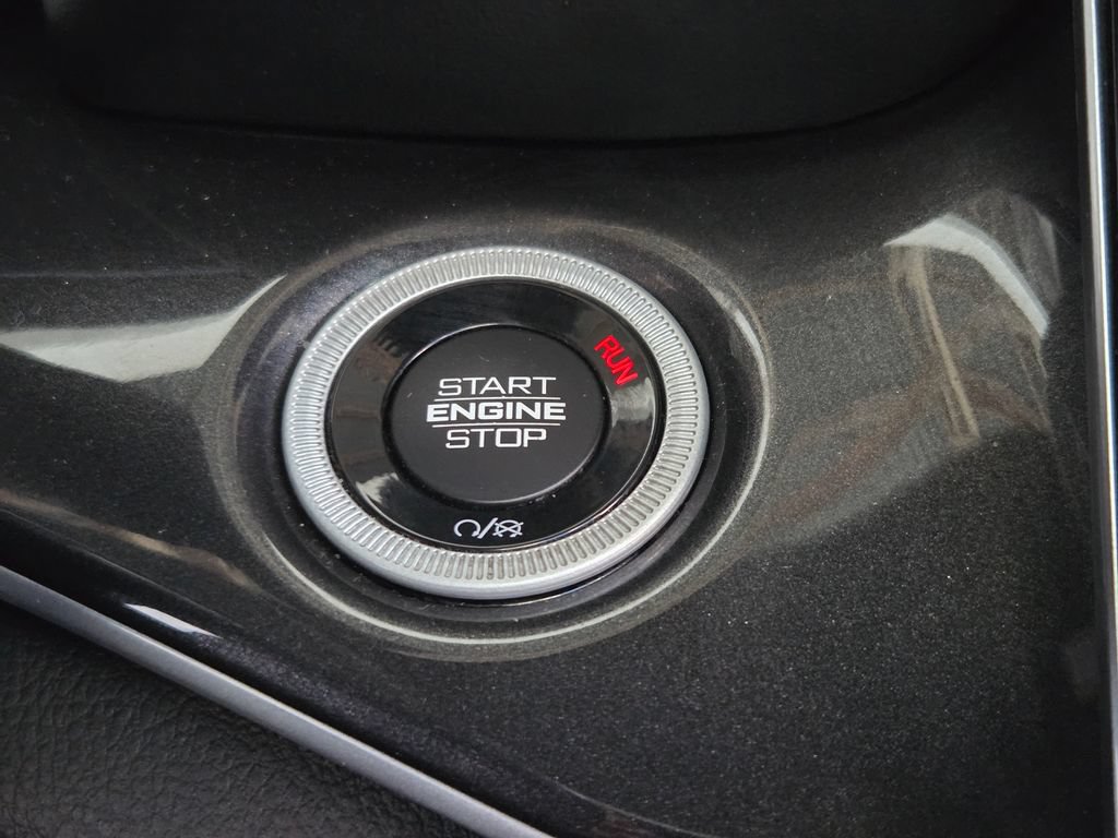 Certified 2022 Jeep Grand Cherokee Altitude AWD/4WD image 8
