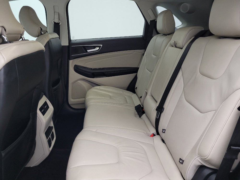Used 2015 Ford Edge Titanium w/ Technology Package FWD image 18
