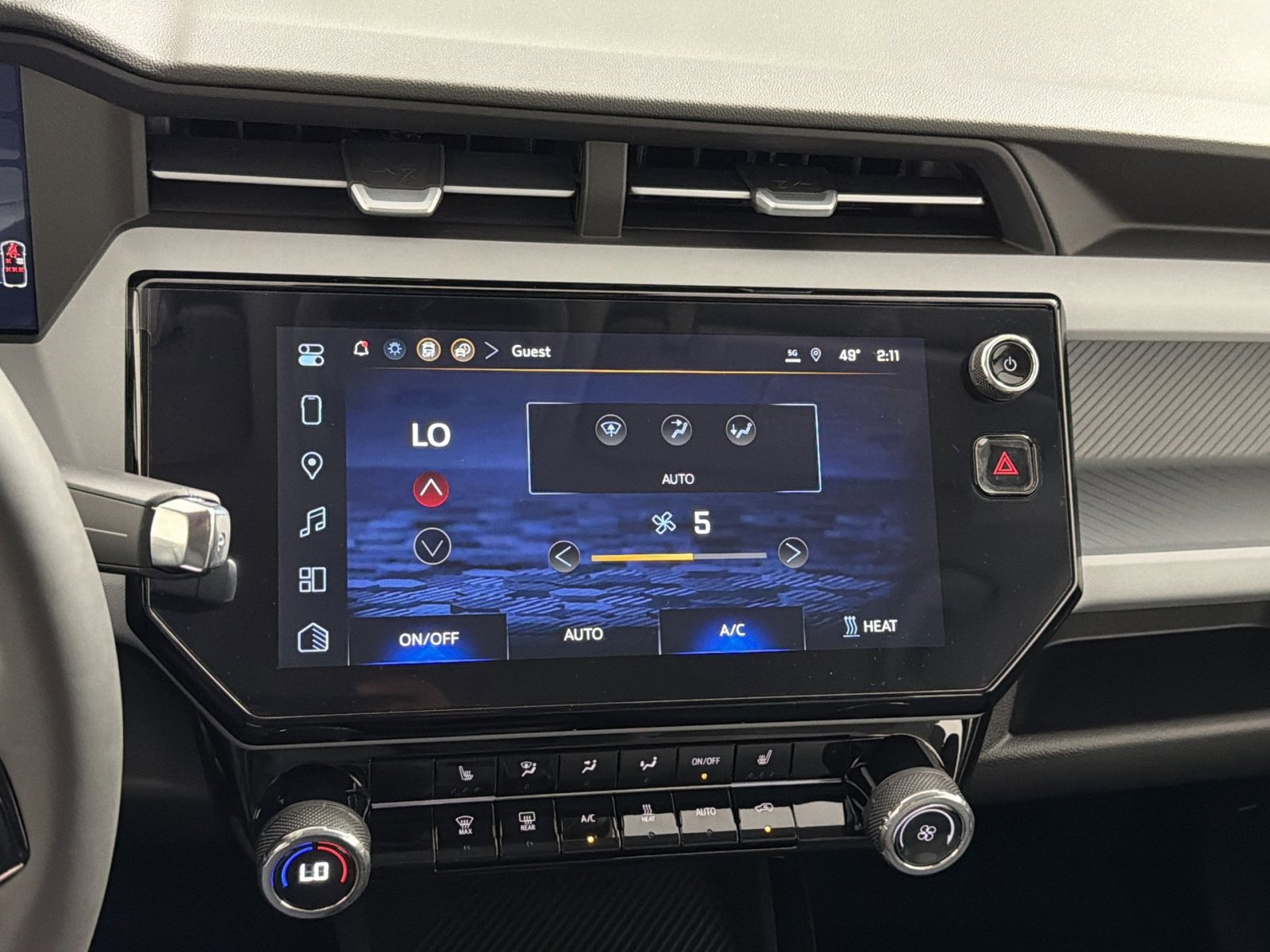 New 2027 Chevrolet Bolt LT w/ Comfort Package image 21