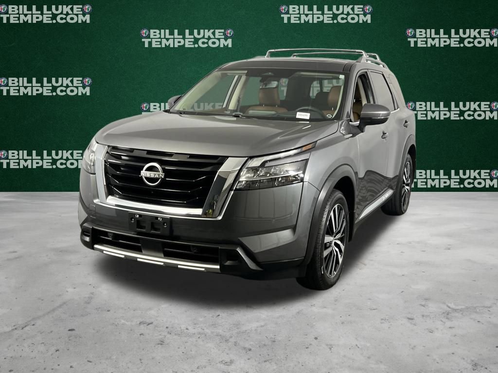 Used 2024 Nissan Pathfinder Platinum w/ Cargo Package image 9