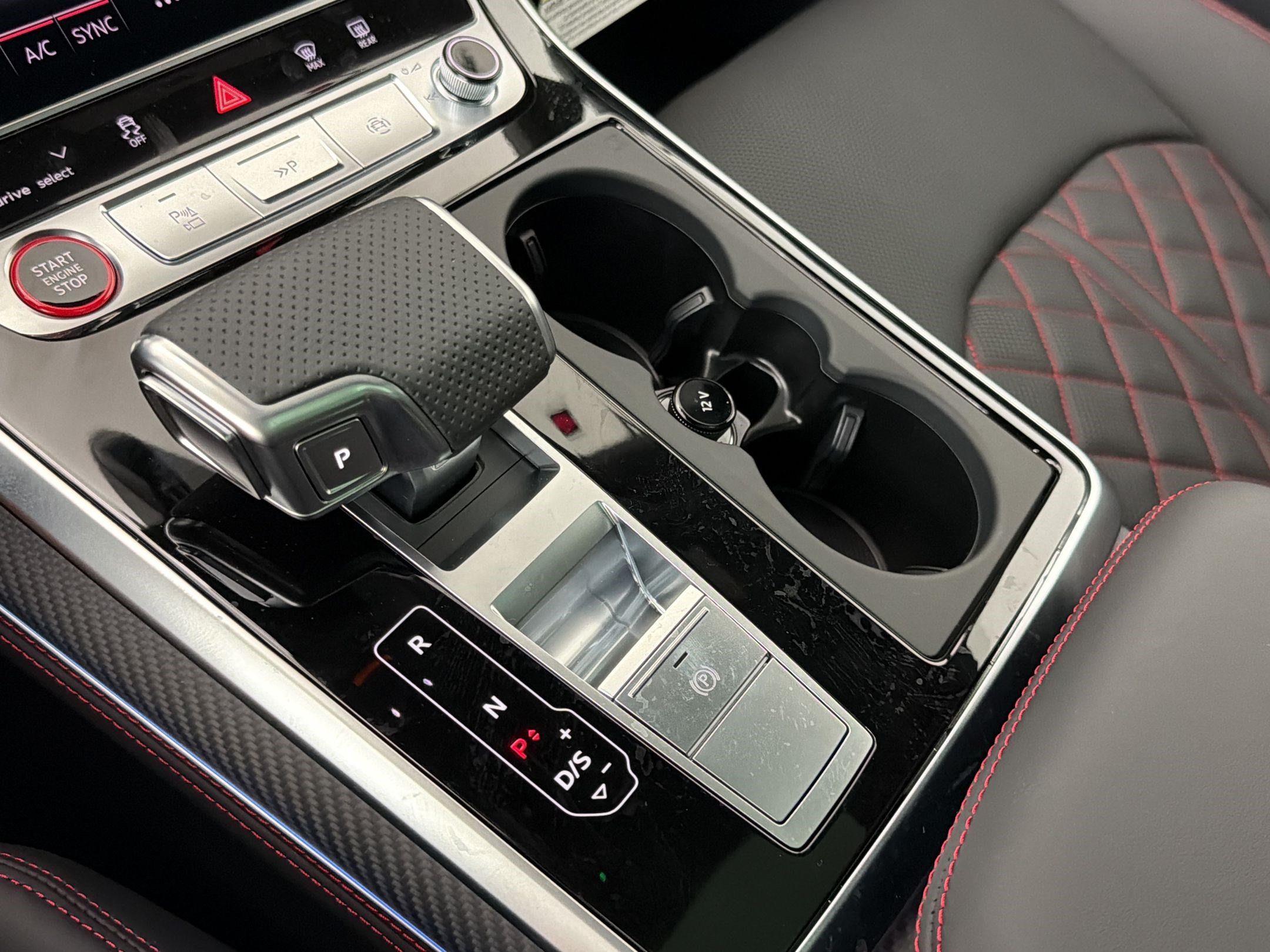 New 2026 Audi SQ8 Prestige AWD/4WD image 17
