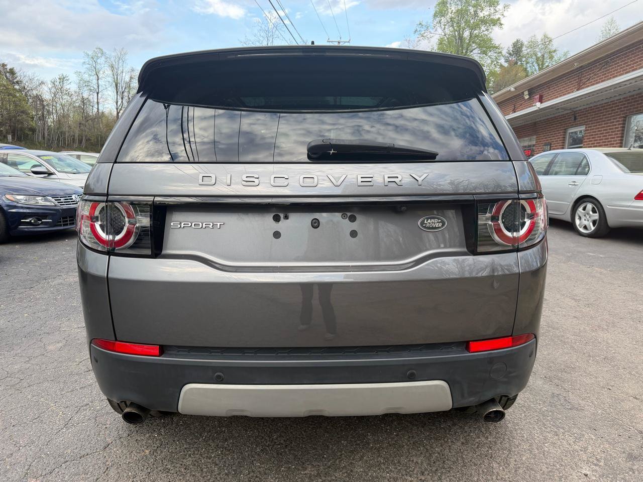Used 2016 Land Rover Discovery Sport HSE AWD/4WD image 4