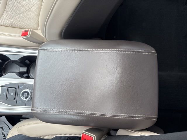 Used 2020 Ford Explorer Platinum w/ Premium Technology Package AWD/4WD image 18