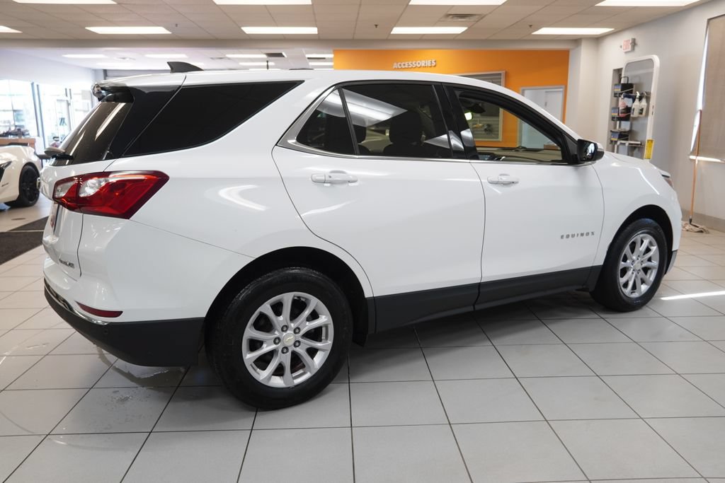 Used 2018 Chevrolet Equinox LT FWD image 12