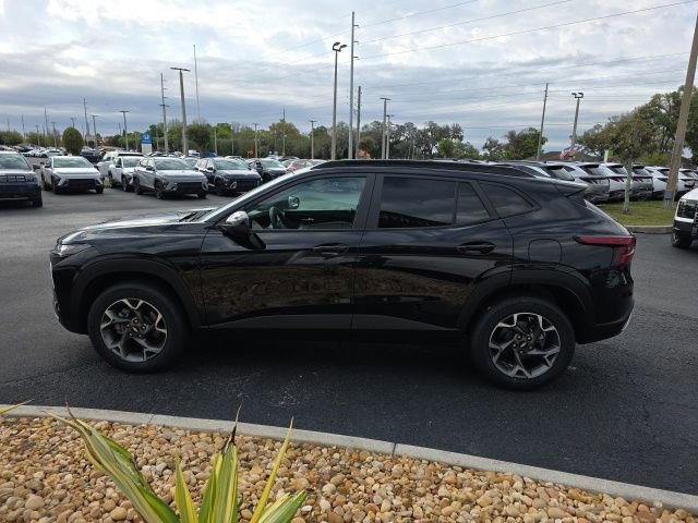 Used 2024 Chevrolet Trax LT FWD image 18