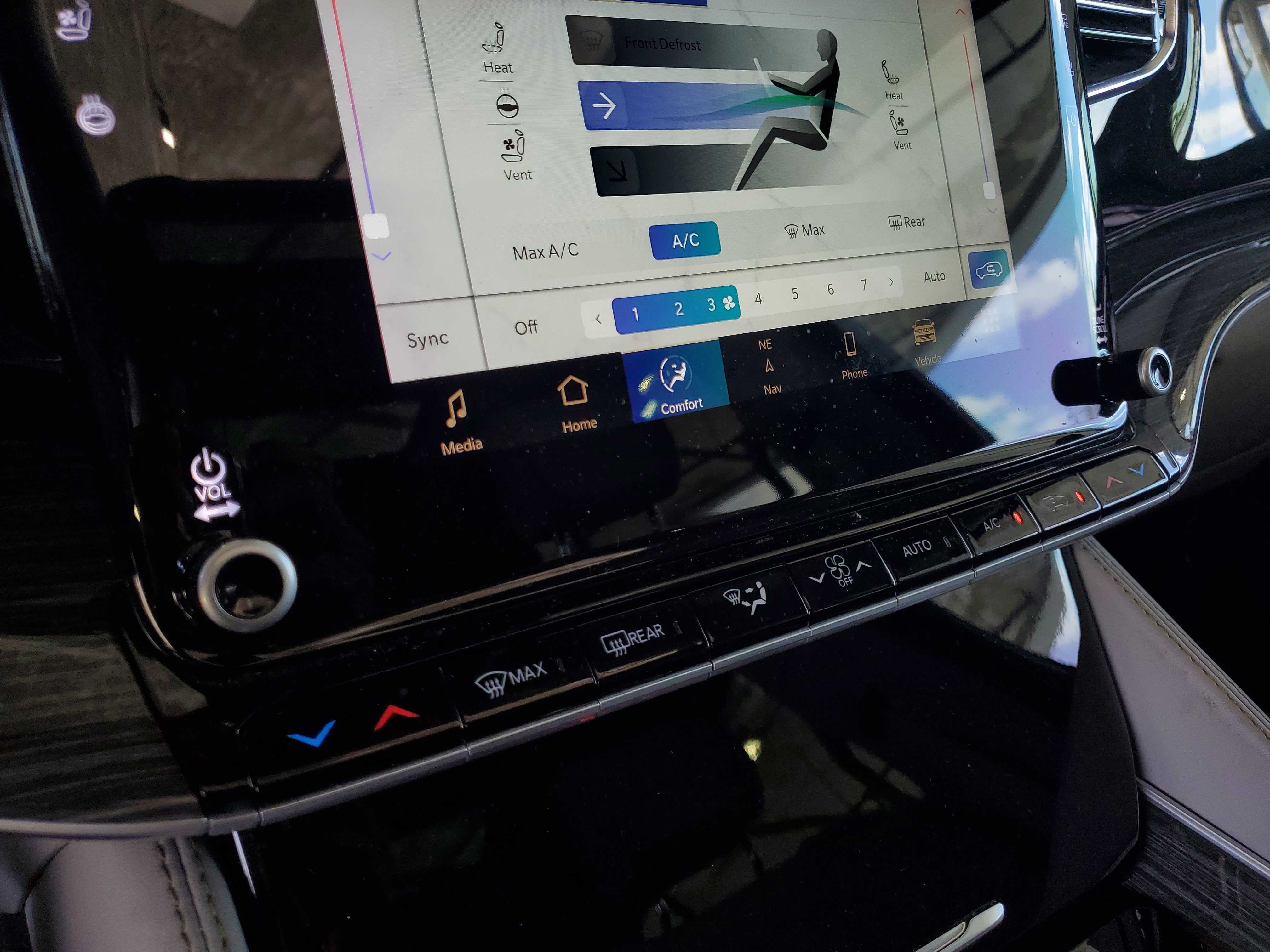 Certified 2022 Jeep Wagoneer Series II w/ Premium Group I RWD image 27