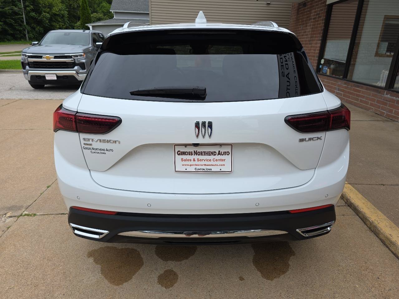 Used 2024 Buick Envision Preferred AWD/4WD image 23