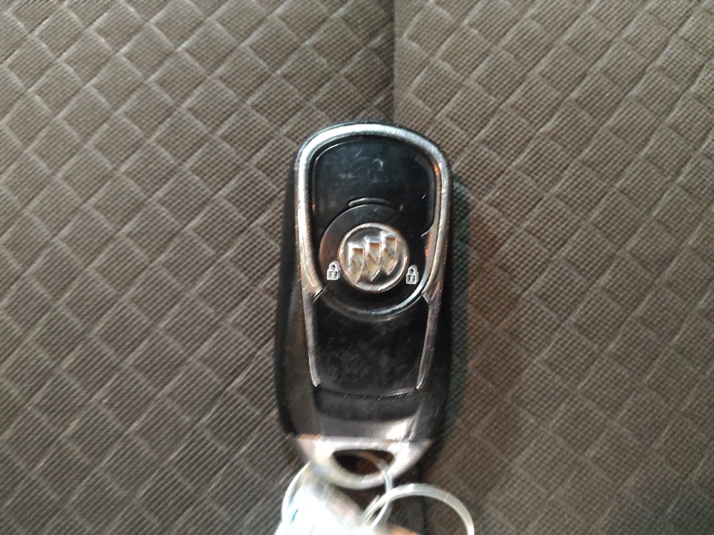 Used 2018 Buick Encore Sport Touring FWD image 32