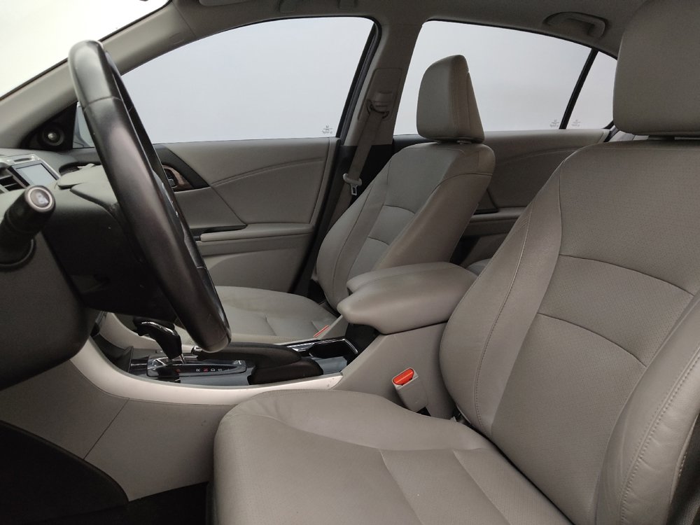 Used 2017 Honda Accord EX-L image 17