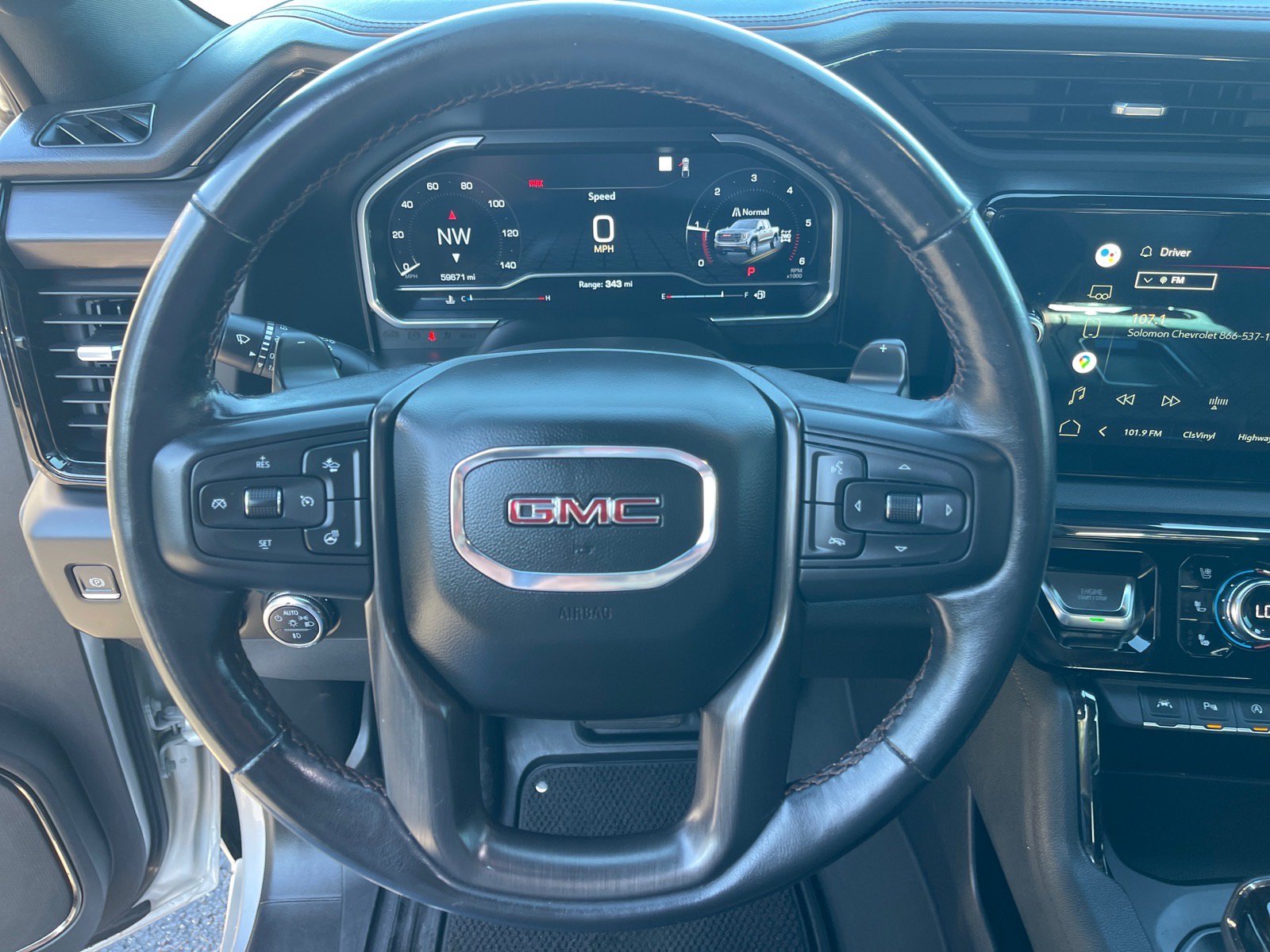 Used 2022 GMC Sierra 1500 AT4 w/ Technology Package AWD/4WD image 7