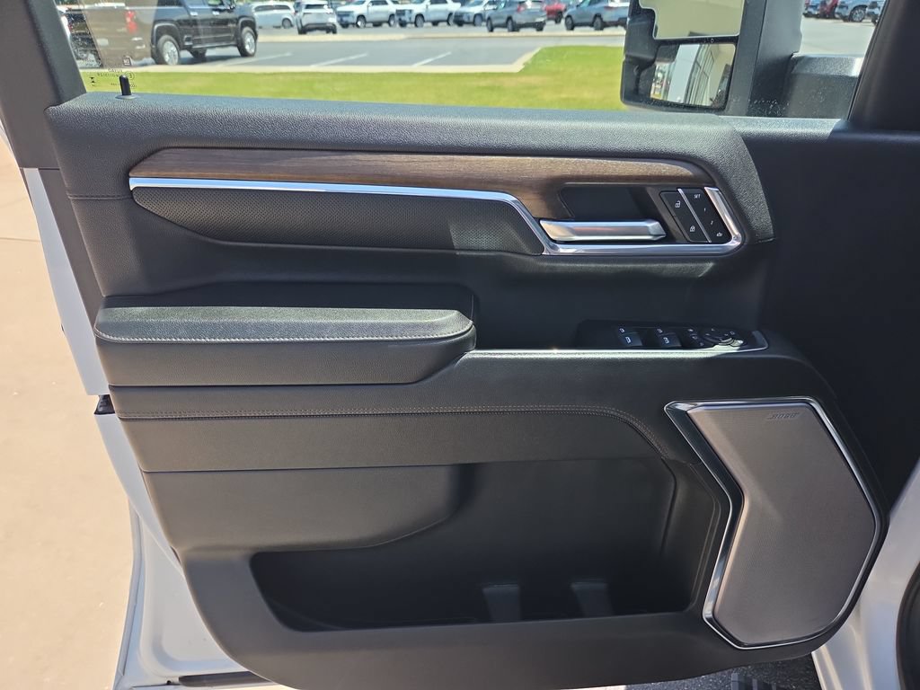 Certified 2024 Chevrolet Silverado 3500 High Country w/ High Country Premium Package AWD/4WD image 28