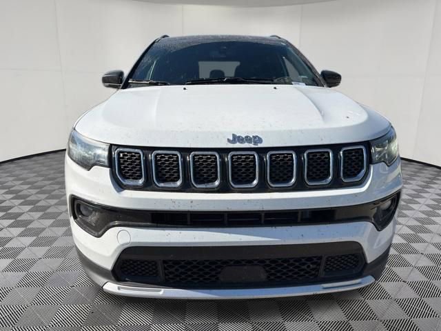 Used 2024 Jeep Compass Limited AWD/4WD image 15