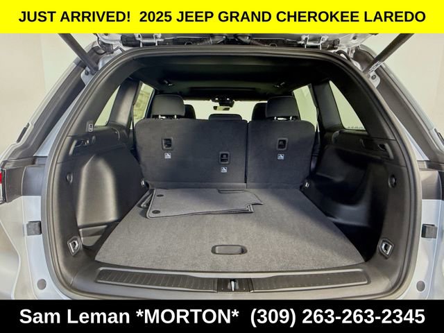 New 2025 Jeep Grand Cherokee Laredo w/ Luxury Tech Group I image 25