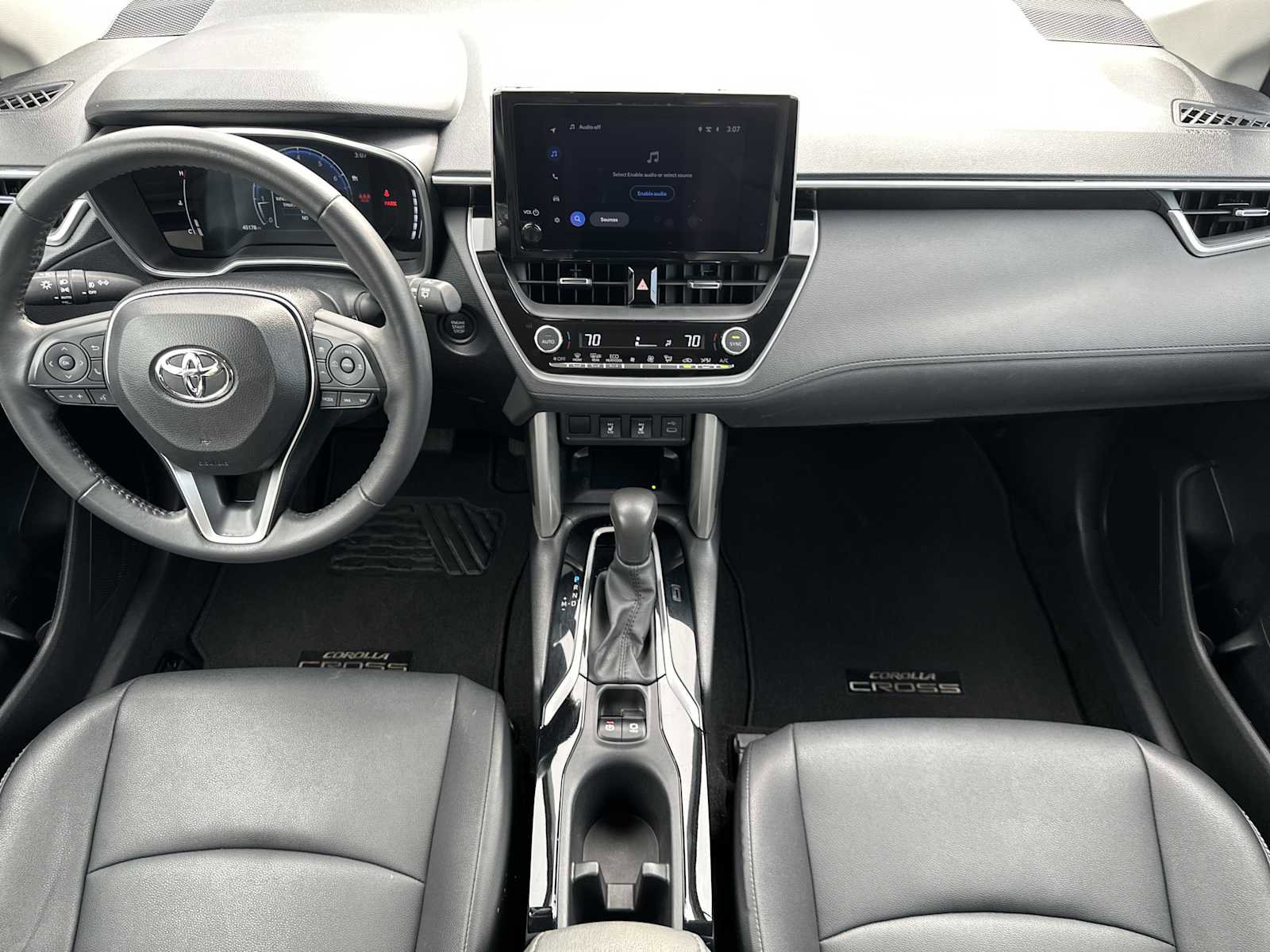 Used 2024 Toyota Corolla Cross XLE FWD image 13