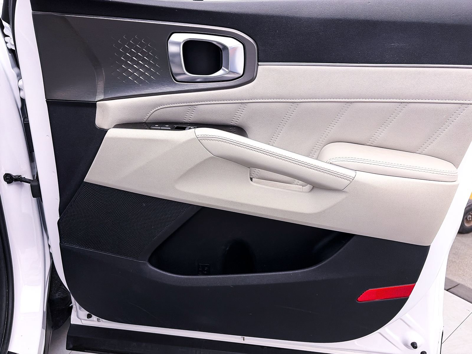 Used 2022 Kia Sorento SX image 36