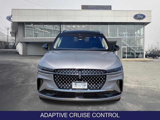 Used 2024 Lincoln Nautilus Reserve AWD/4WD image 2