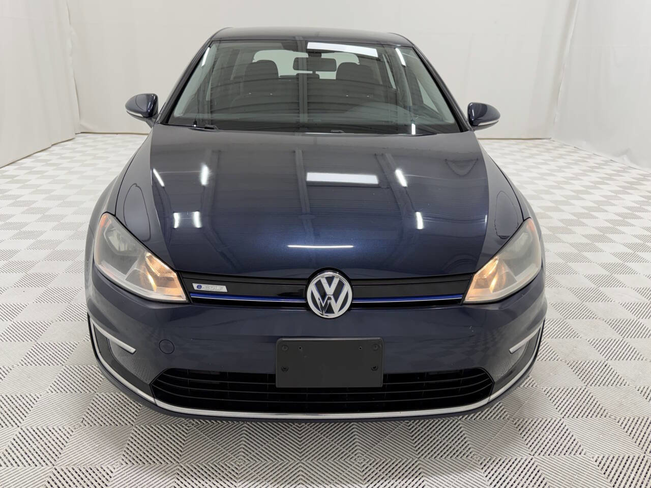 Used 2016 Volkswagen e-Golf SE w/ DC Fast Charging Package image 22