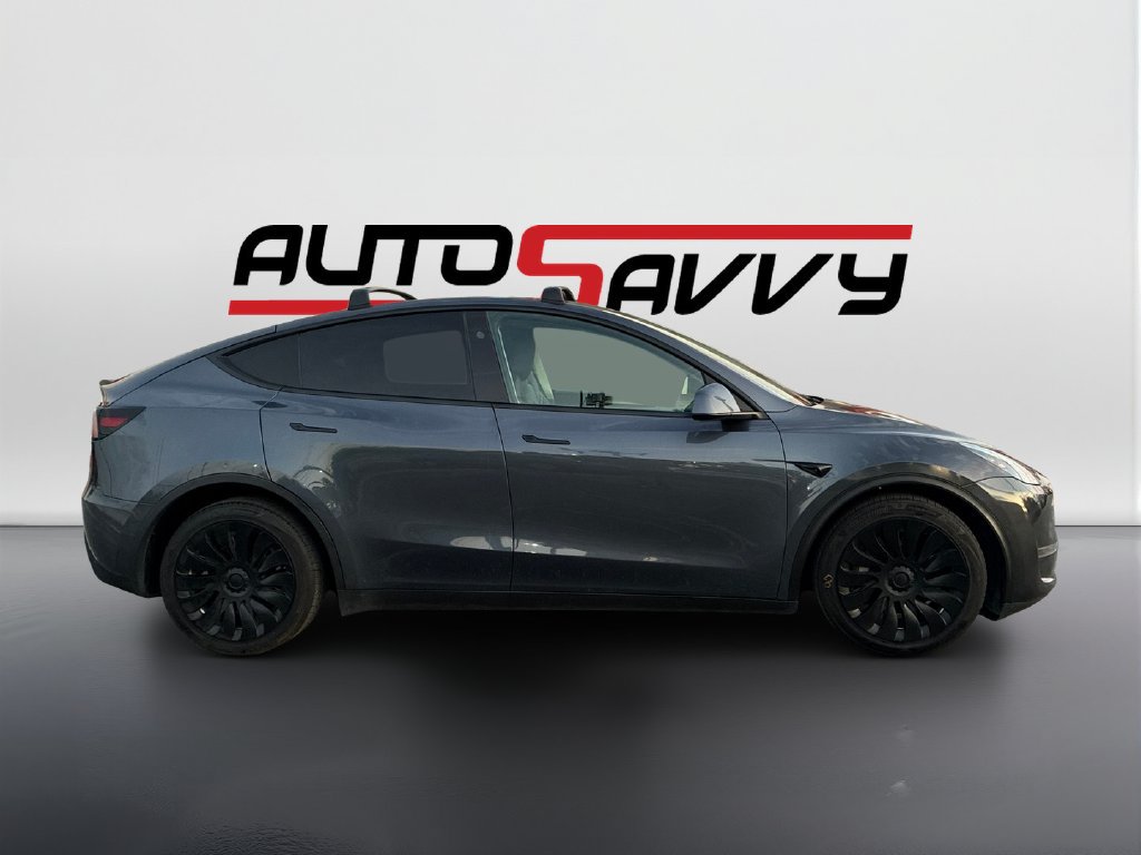 Used 2023 Tesla Model Y Long Range AWD/4WD image 4