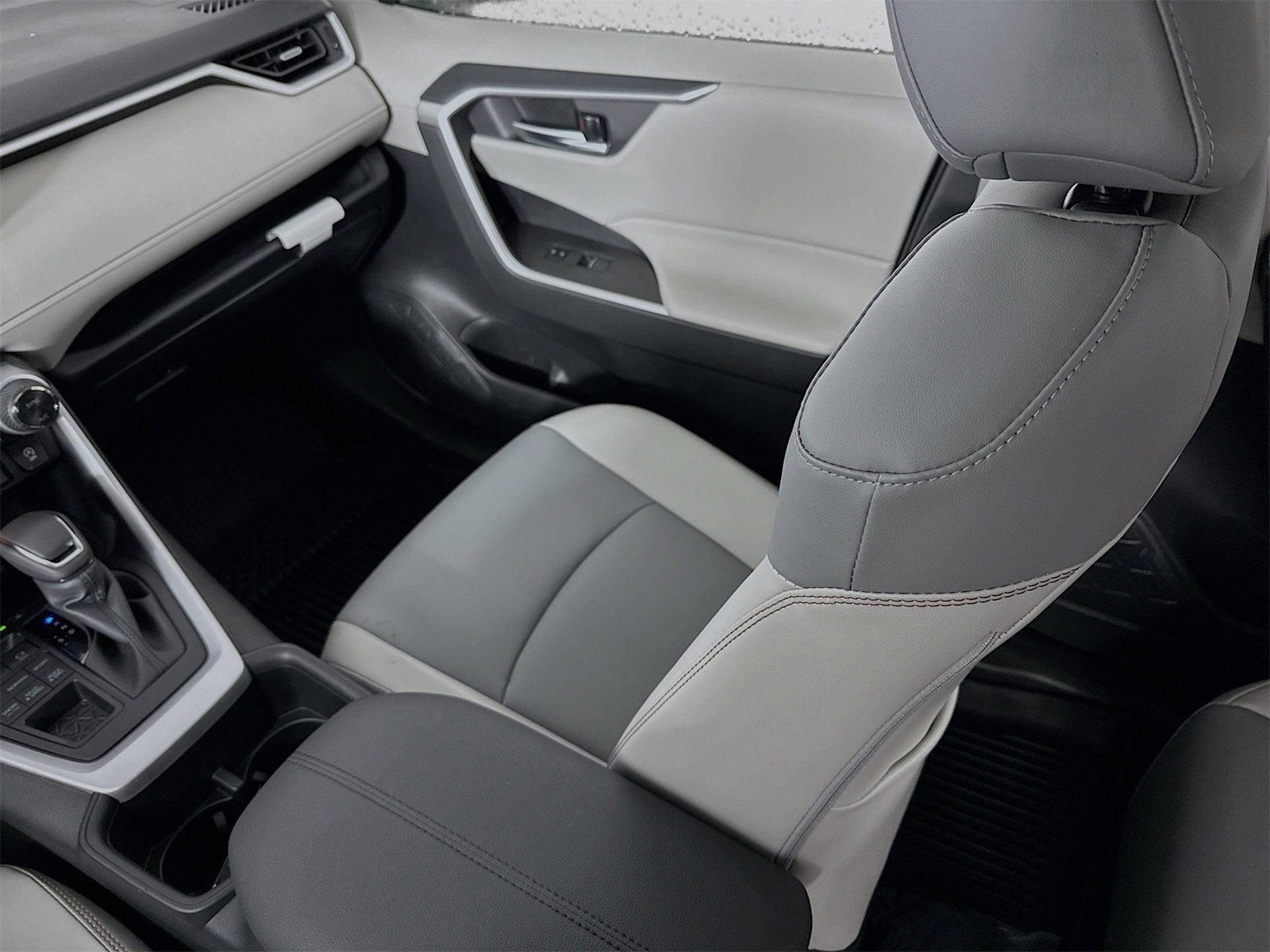 New 2025 Toyota RAV4 XLE Premium image 25