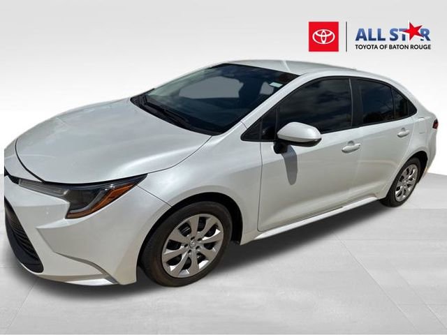 Used 2024 Toyota Corolla LE image 1